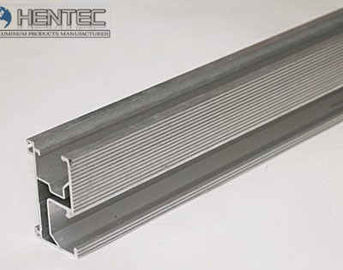 Le toit de panneau solaire de rail monte l'anodisation argentée polie par matériel