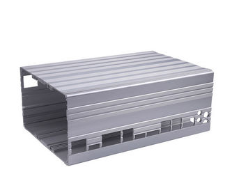 L'extrusion en aluminium industrielle profile la clôture électrique avec l'usinage de commande numérique par ordinateur