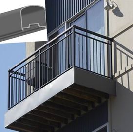 Balustrades en aluminium extérieures de main pour des escaliers, balustrades extérieures de main