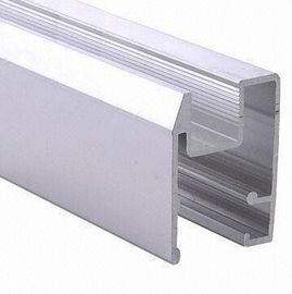 Profils noirs d'extrusion peints par PVDF de fenêtre en aluminium, aluminium Windows coulissant de salle de bains