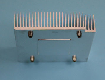 Les profils en aluminium de usinage d'extrusion de radiateur de commande numérique par ordinateur avec le moulin fini/ont anodisé le traitement de Suface