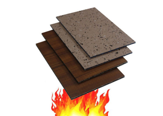 Résistance à la corrosion A2 de planéité de noyau d'isolation composée en aluminium élevée de panneau