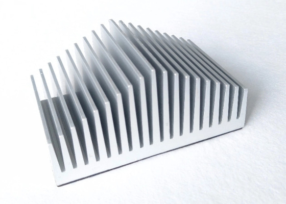 Profils en aluminium d'extrusion du radiateur ISO9001 anodisant pour l'électronique