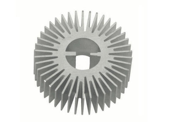Profils en aluminium durables de radiateur lisses pour la dissipation thermique des véhicules à moteur
