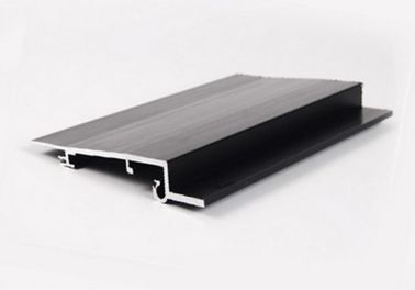 Extrusions en aluminium de porte de Customeized, profil en aluminium pour la série des véhicules à moteur de toit ouvrant