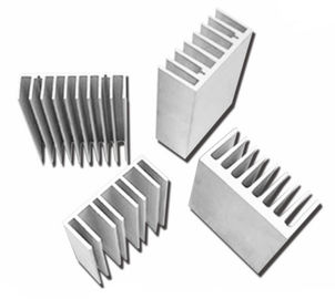 Le radiateur 6063 6061 6005 a expulsé le profil en aluminium avec l'usinage de commande numérique par ordinateur