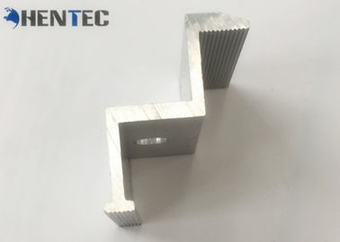 La bride d'extrémité de picovolte a expulsé les systèmes solaires de support de toit de profils d'aluminium 6063-T5/6060-T5