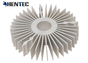 Le CE anodisé a expulsé les profils industriels 6063 d'aluminium de radiateur - T5