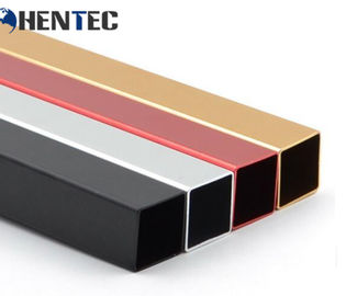 Traitement profond de commande numérique par ordinateur de forme d'extrusions en aluminium carrées d'actions adapté aux besoins du client