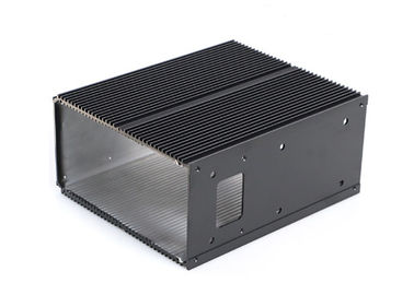 La couverture/clôture a expulsé les extrusions en aluminium pour l'électronique dans le noir