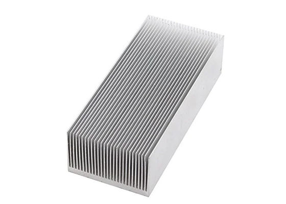 T66 CA 6063 profils de radiateur expulsés par alliage