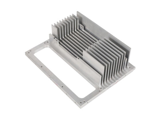 6061 profils en aluminium d'extrusion de radiateur pour le refroidisseur d'eau/radiateur électrique/industrie automatique