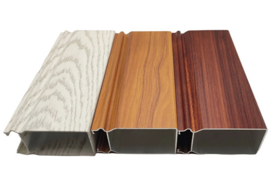 Profil en bois d'extrusion de fenêtre en aluminium du transfert 6063 de grain