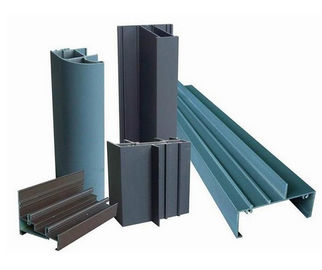 Saupoudrez les extrusions en aluminium peintes de profil 6063-T5/6060-T5 pour la construction