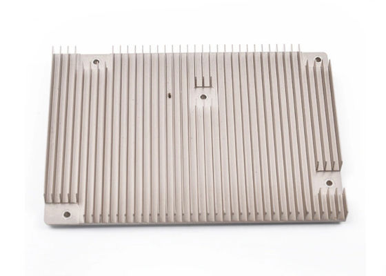 Profils expulsés adaptés aux besoins du client de radiateur de l'ordinateur 6063 industriels