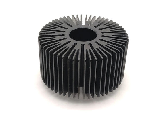 T4 a mené l'extrusion en aluminium de radiateur profile noir lumineux anodisée