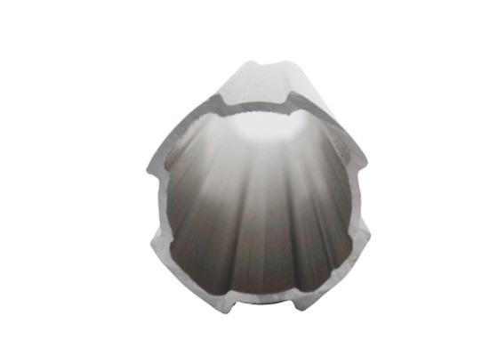 2A12,2024,7075,7055,7150 Profil d'aluminium industriel Traitement de surface poli en acier